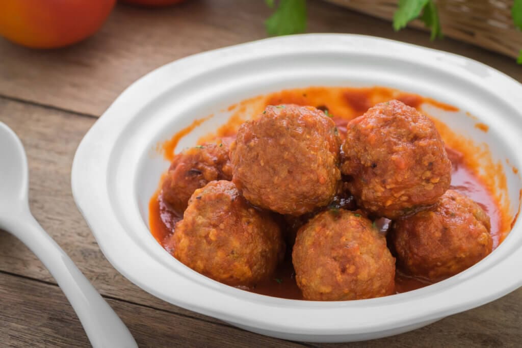 Receta de albóndigas con tomate para bebés