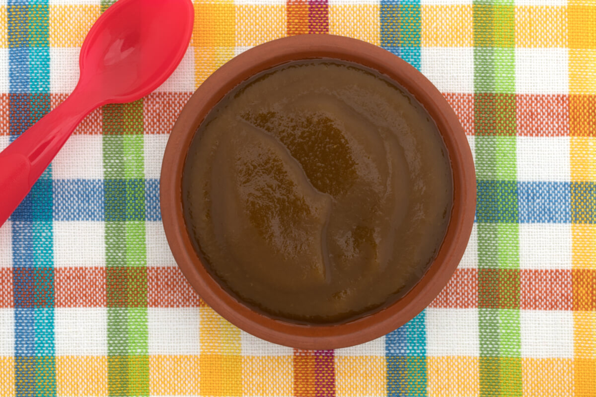 Papilla de manzana y ciruela contra el estreñimiento del bebé - Recetas  para mi bebé