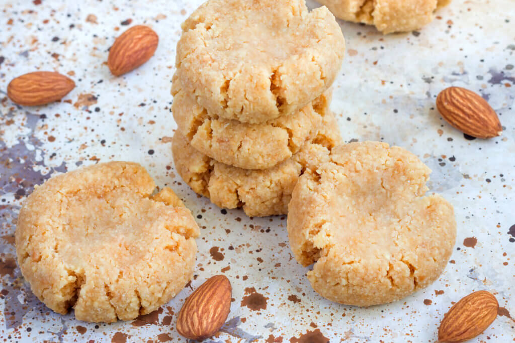 Receta de galletas de almendras y manzana para bebés