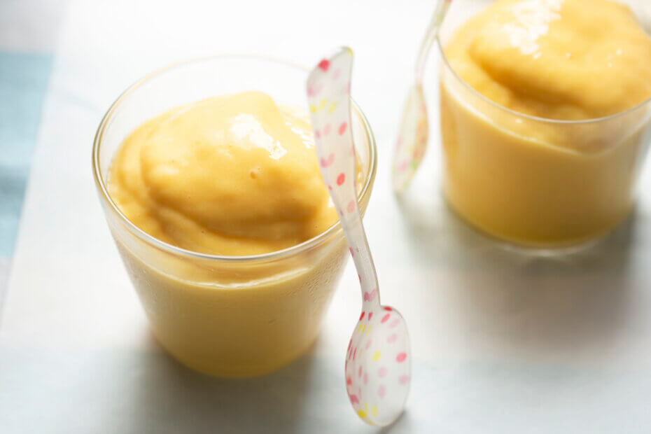 Receta de yogur con mango para bebés