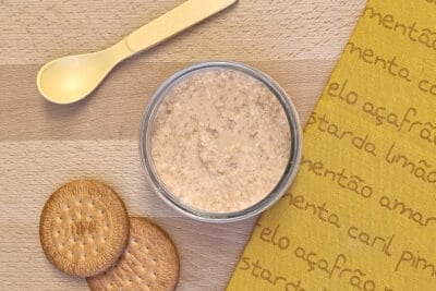 Receta de papilla de galletas y leche para bebés