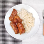 Receta de costillas guisadas con salsa de verduras para niños