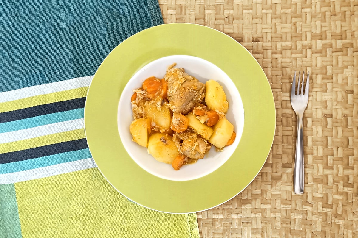 Receta de guiso de pollo con patatas para niños y bebés