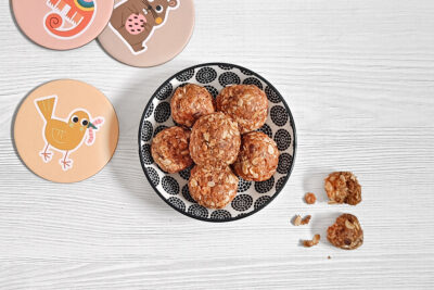 Receta de bolitas de cacahuete y avena para niños y bebés