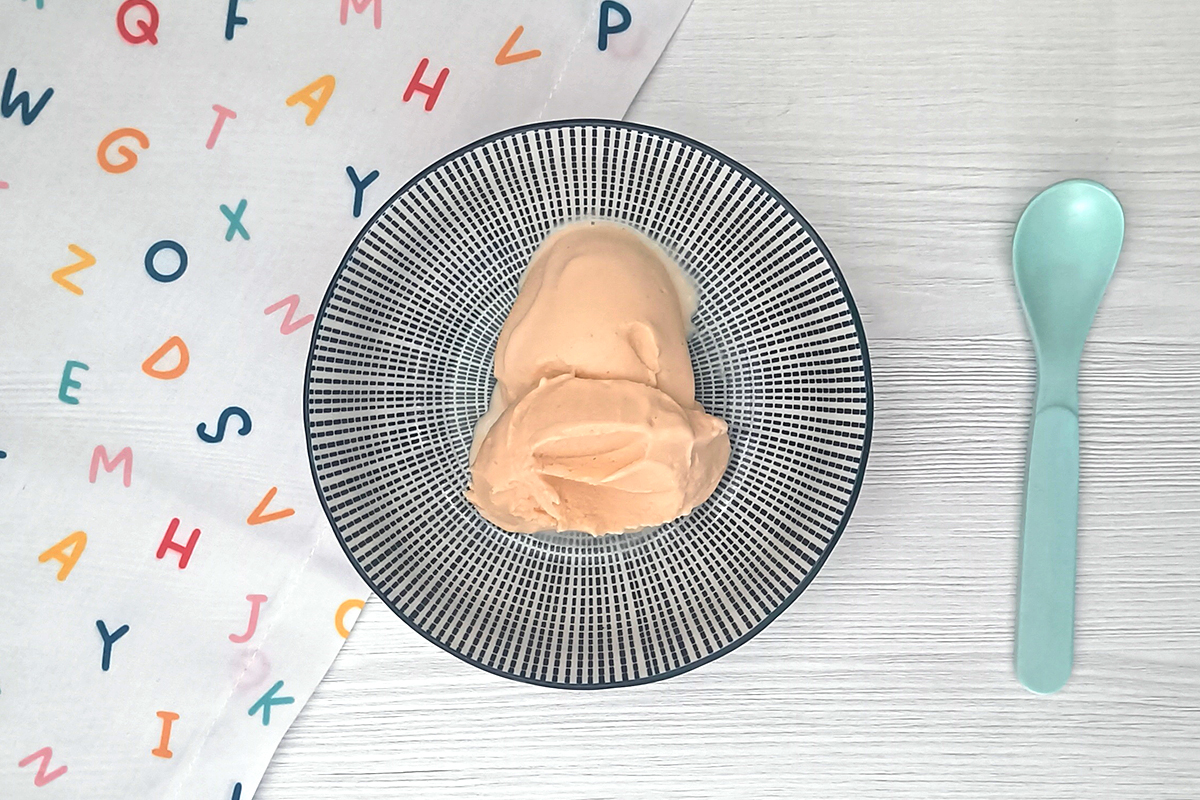 Receta de helado casero de plátano y crema de cacahuete para niños y bebés