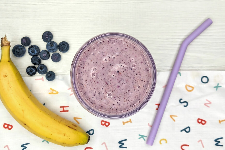 Receta de batido de plátano y arándanos para niños y bebés