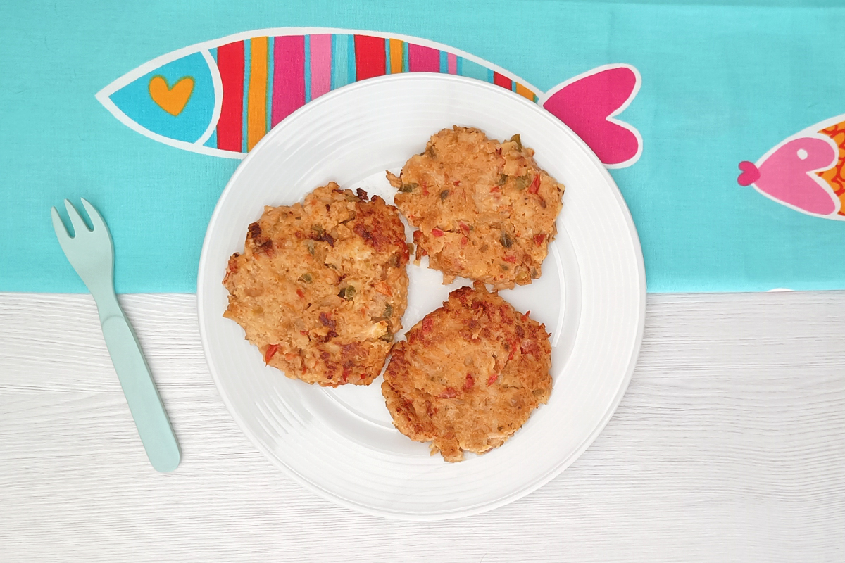 Receta de hamburguesas de merluza con verduras para niños y bebés