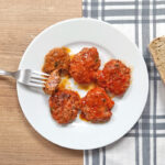 Receta de filetes rusos con pimiento y calabacín para niños y bebés