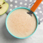 Receta de gachas de avena y manzana para bebés