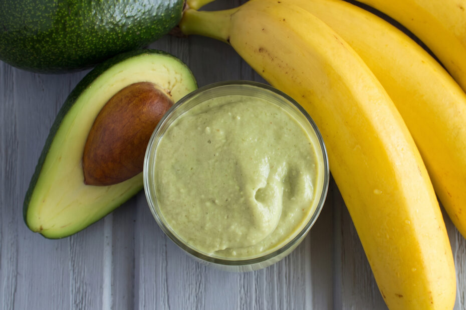 Receta de papilla de plátano con aguacate para bebés
